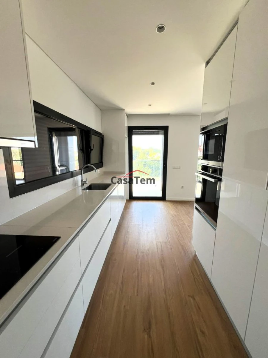Apartamento T3 para Venda em Viseu Foto 8