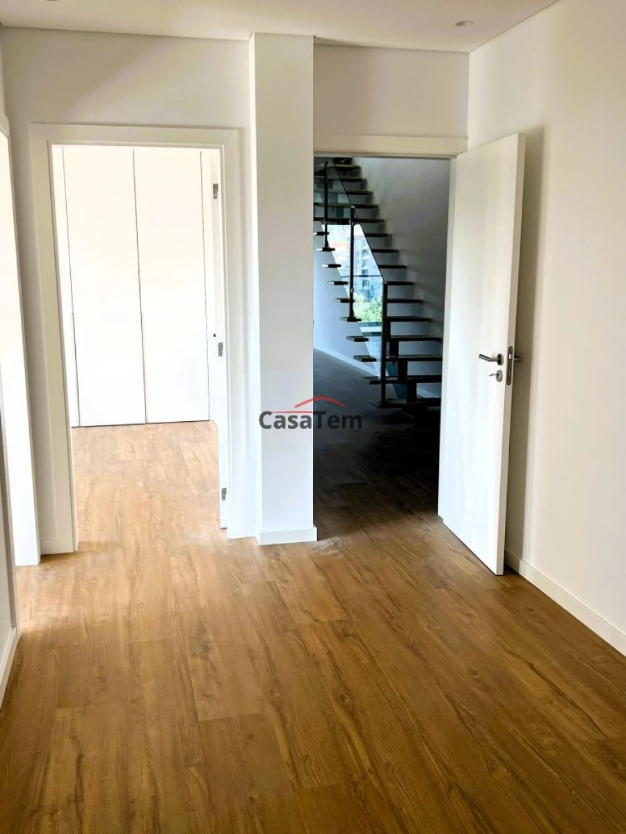 Apartamento T3 para Venda em Viseu Foto 11