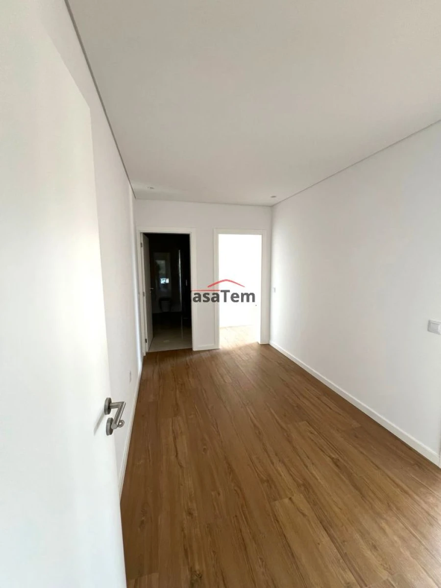 Apartamento T3 para Venda em Viseu Foto 10