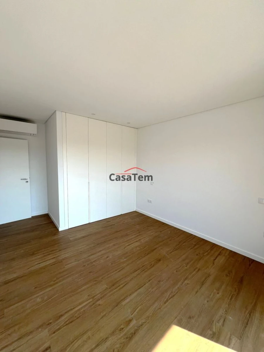 Apartamento T3 para Venda em Viseu Foto 16