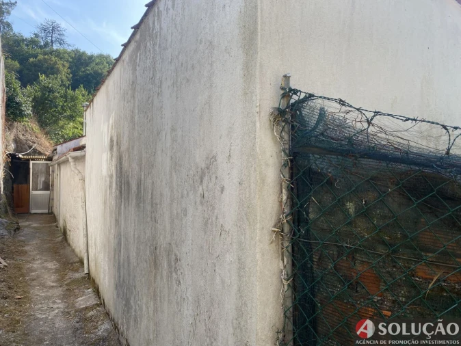 Moradia T3 para Venda em Resende Foto 23