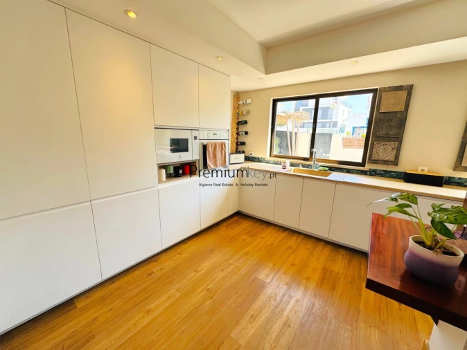 Moradia T3 para Venda em Albufeira e Olhos de Água Foto 26