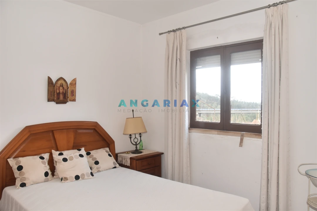 Moradia T3 para Venda em Cumeeira Foto 5