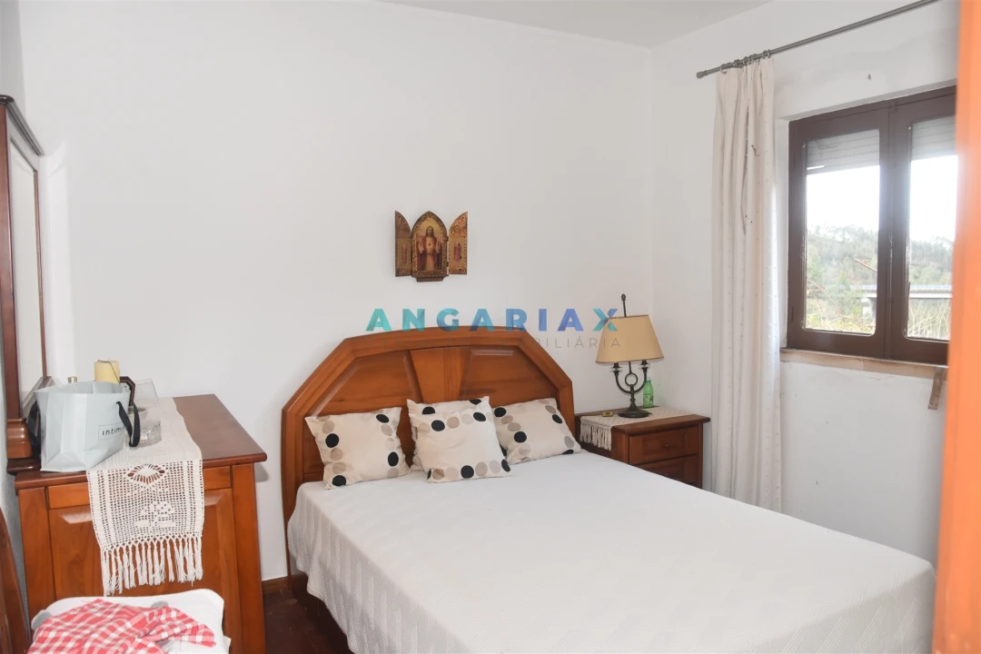 Moradia T3 para Venda em Cumeeira Foto 3