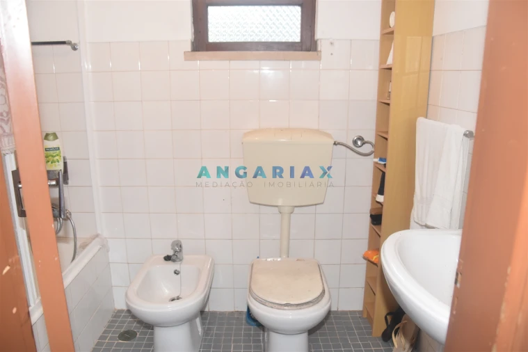 Moradia T3 para Venda em Cumeeira Foto 11