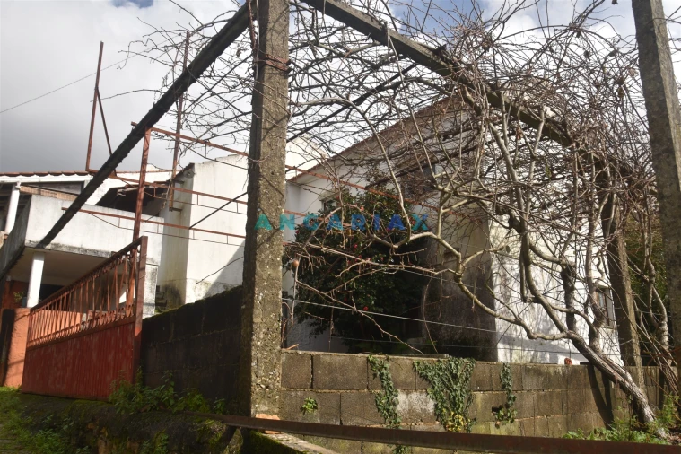 Moradia T3 para Venda em Cumeeira Foto 28