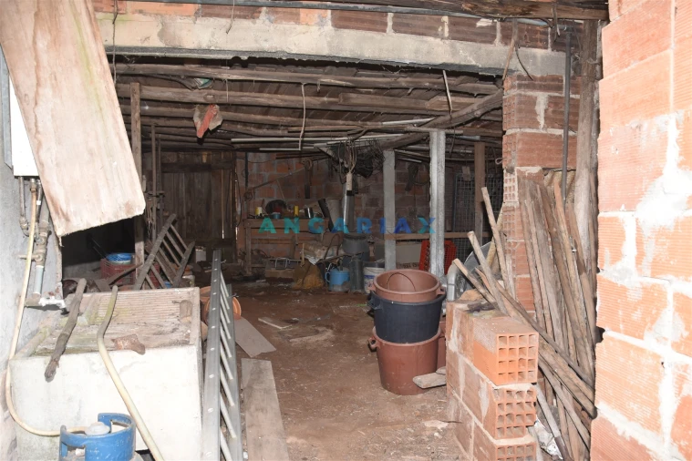 Moradia T5 para Venda em Aguda Foto 4