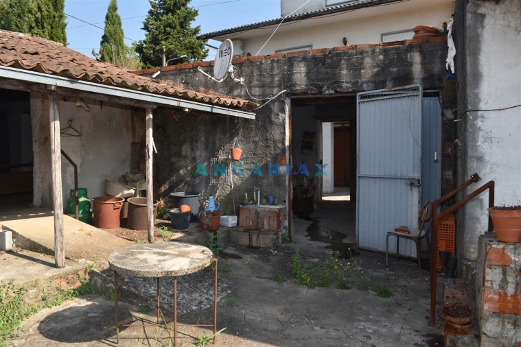 Moradia T5 para Venda em Aguda Foto 26