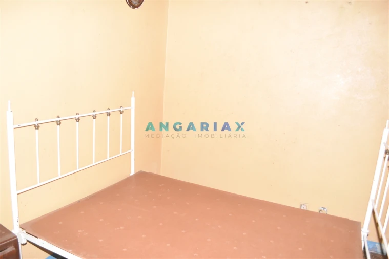 Moradia T5 para Venda em Aguda Foto 29