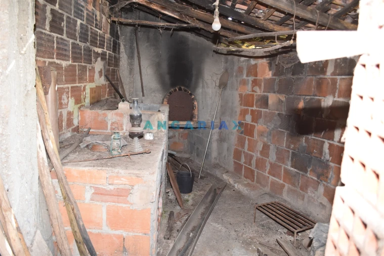 Moradia T5 para Venda em Aguda Foto 24