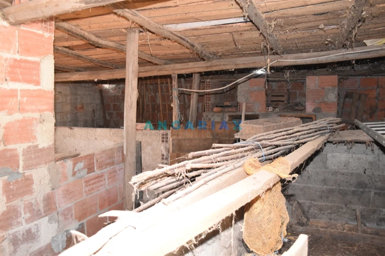 Moradia T5 para Venda em Aguda Foto 14