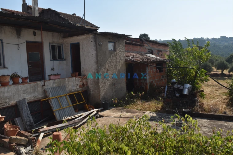 Moradia T5 para Venda em Aguda Foto 21