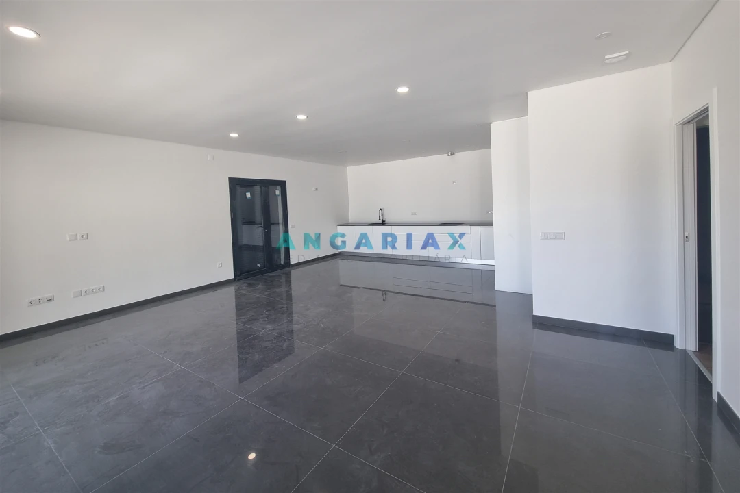 Moradia T3 para Venda em Matas e Cercal Foto 2