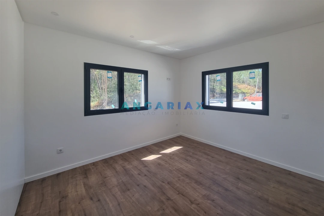 Moradia T3 para Venda em Matas e Cercal Foto 11