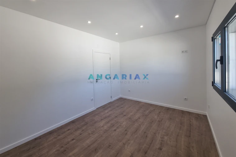 Moradia T3 para Venda em Matas e Cercal Foto 13