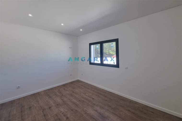 Moradia T3 para Venda em Matas e Cercal Foto 14