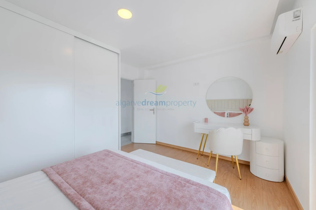 Apartamento T1 para Venda em Albufeira e Olhos de Água Foto 26