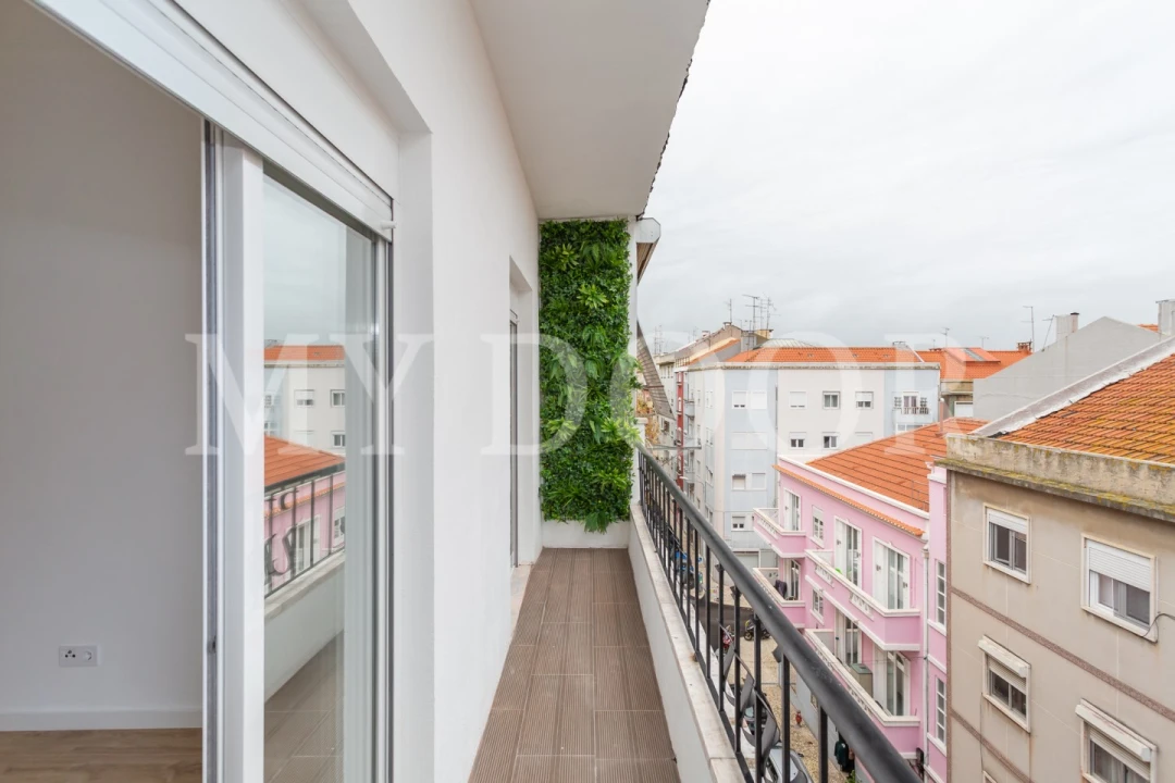 Apartamento T2 para Venda em Moscavide e Portela Foto 1