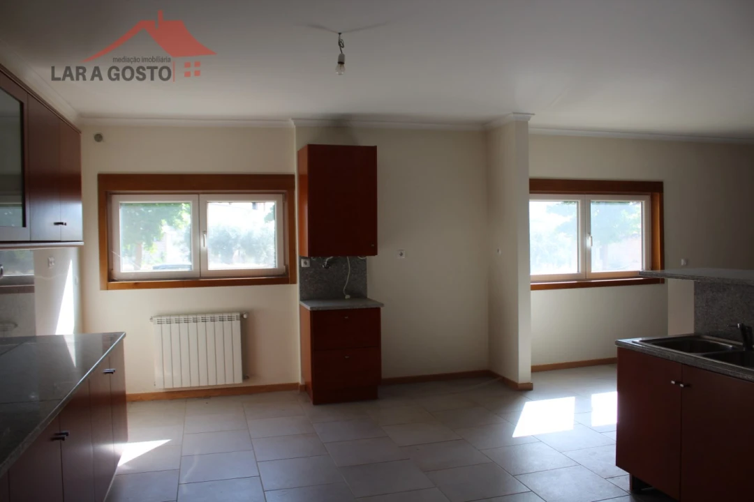 Apartamento T4 para Venda em Macedo de Cavaleiros Foto 12