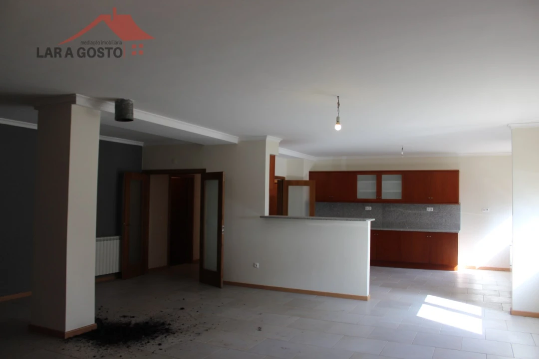 Apartamento T4 para Venda em Macedo de Cavaleiros Foto 14