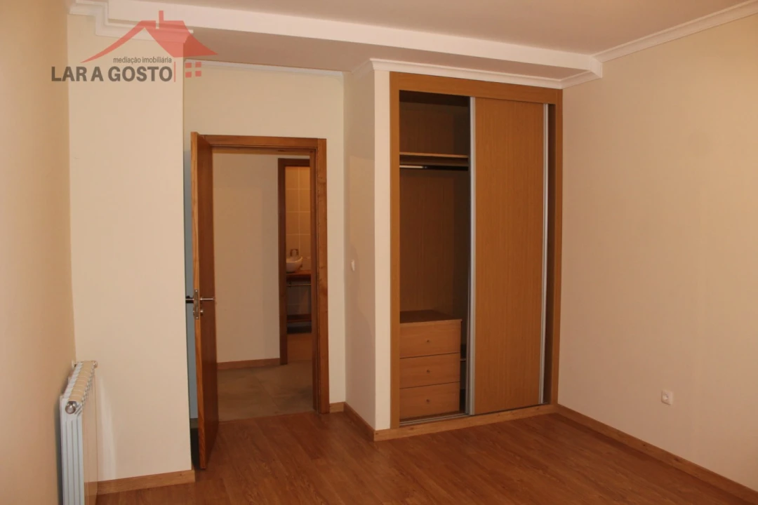 Apartamento T4 para Venda em Macedo de Cavaleiros Foto 23