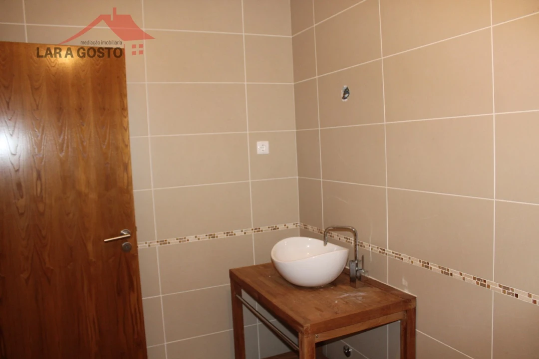 Apartamento T4 para Venda em Macedo de Cavaleiros Foto 25