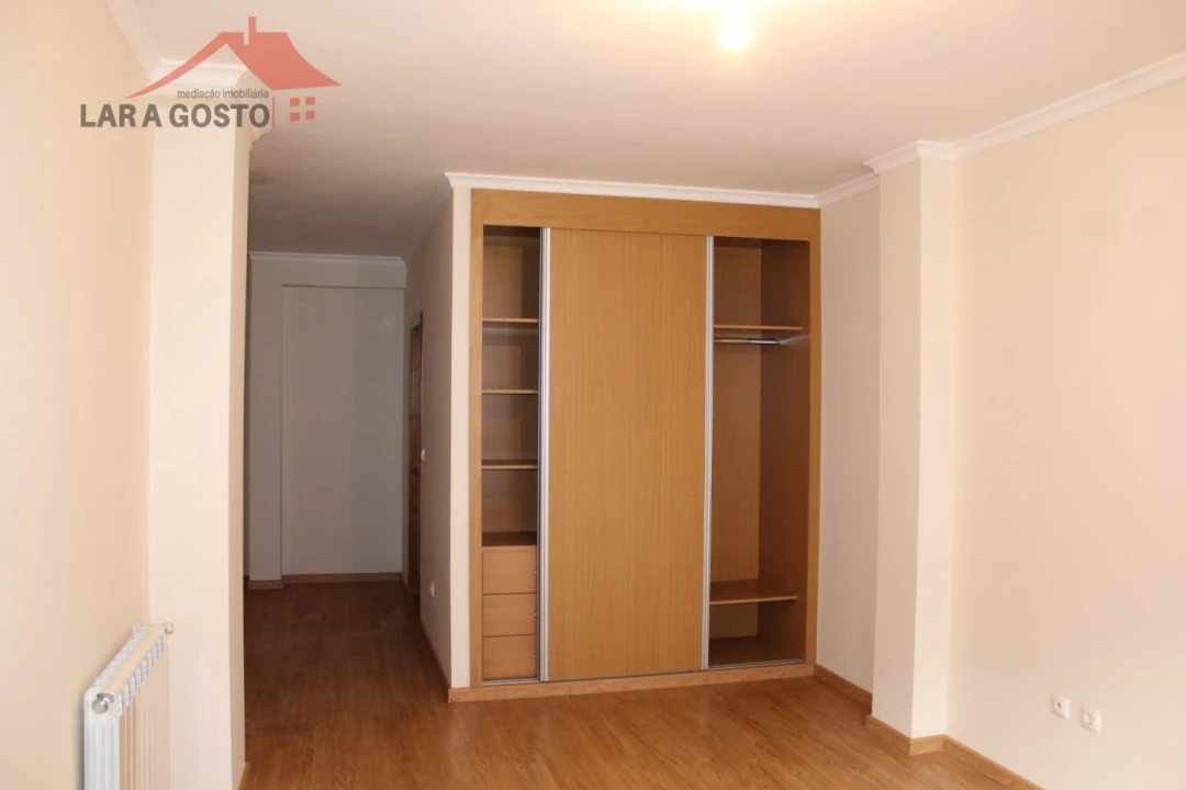 Apartamento T4 para Venda em Macedo de Cavaleiros Foto 29