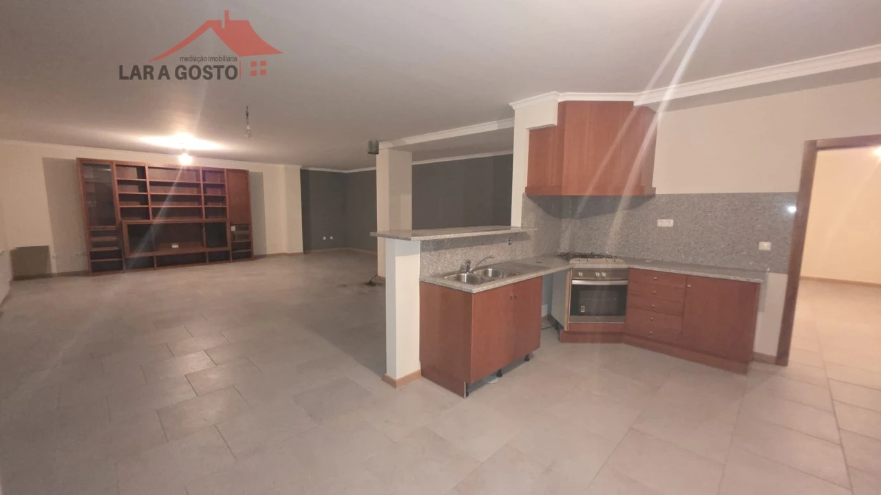 Apartamento T4 para Venda em Macedo de Cavaleiros Foto 2