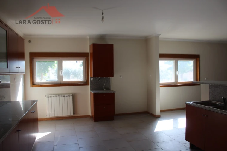 Apartamento T4 para Venda em Macedo de Cavaleiros Foto 12