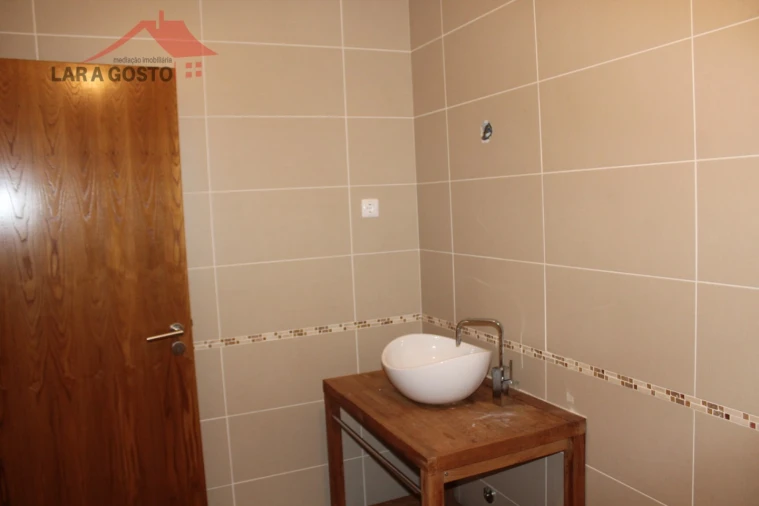 Apartamento T4 para Venda em Macedo de Cavaleiros Foto 25