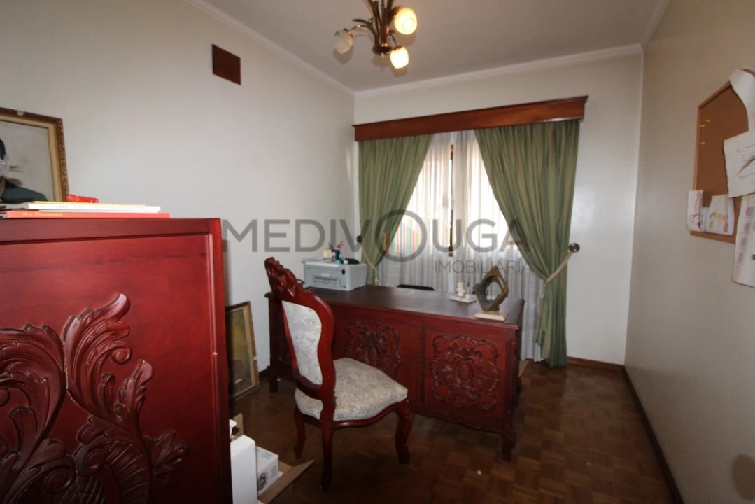 Moradia T6 para Venda em Fermentelos Foto 17