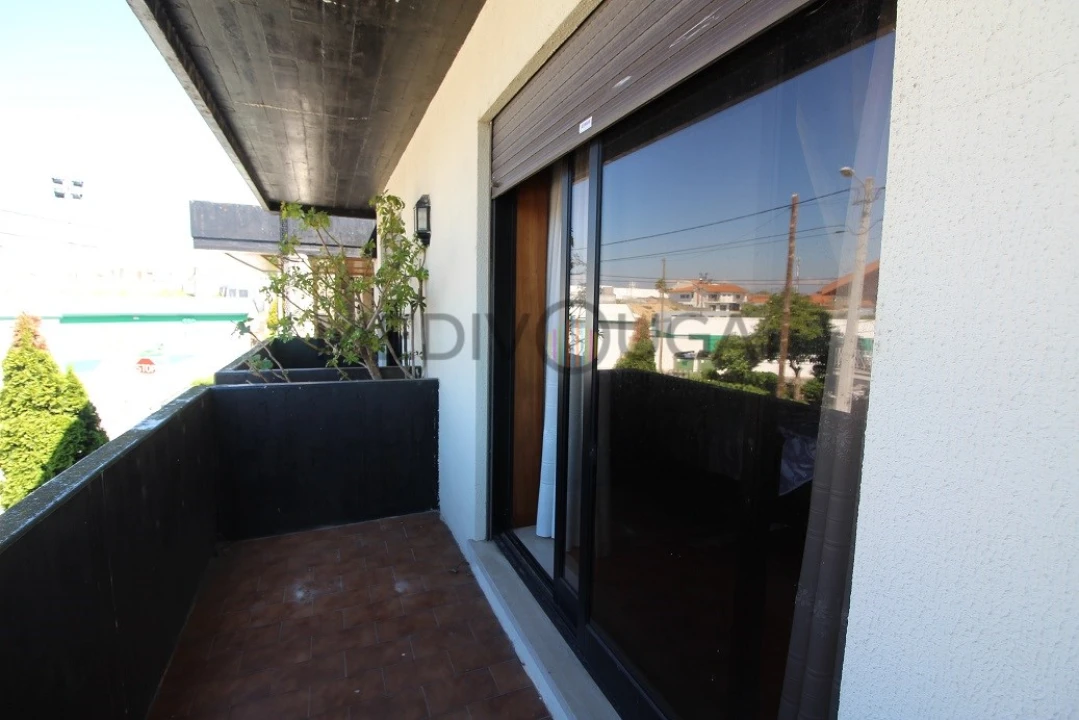 Moradia T6 para Venda em Fermentelos Foto 24