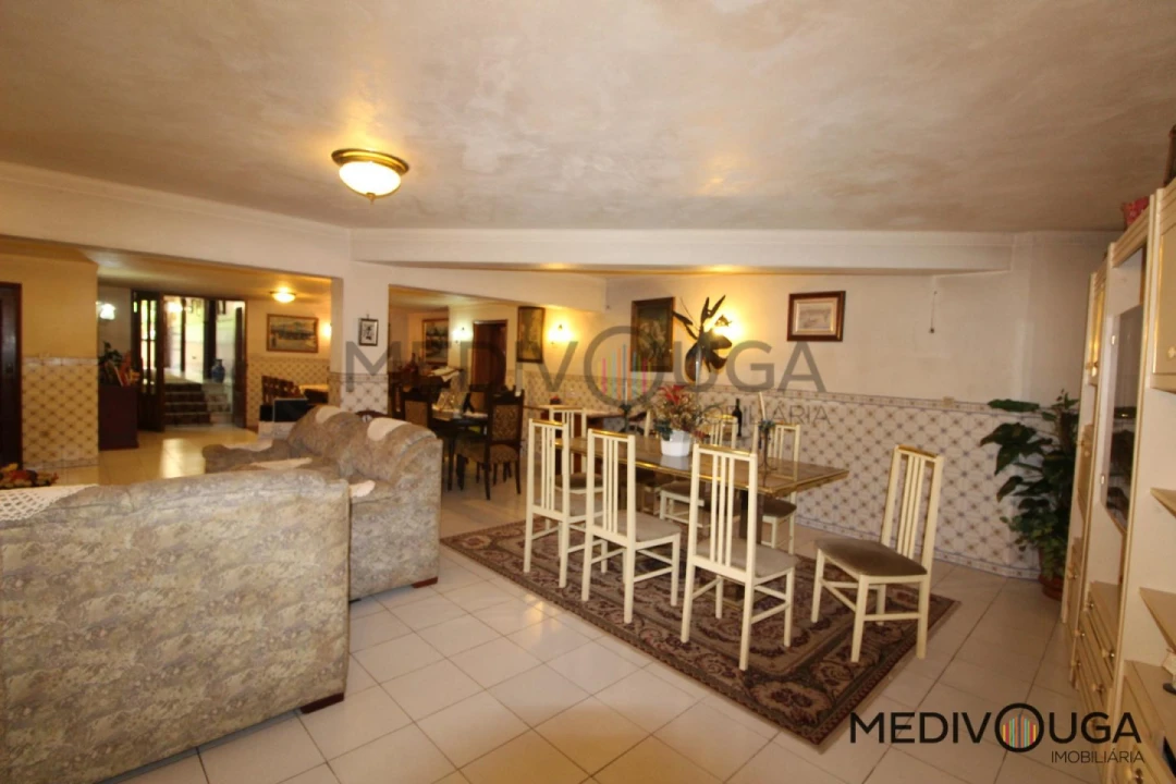 Moradia T6 para Venda em Fermentelos Foto 35