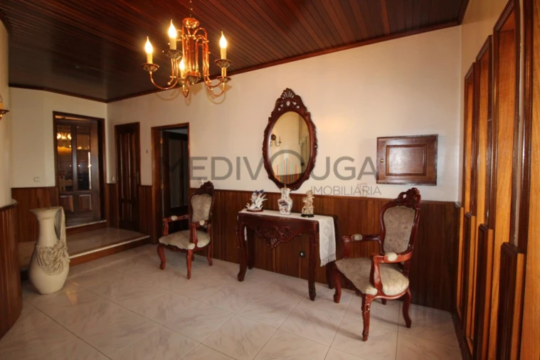 Moradia T6 para Venda em Fermentelos Foto 10