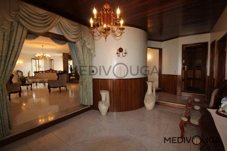 Moradia T6 para Venda em Fermentelos Foto 30