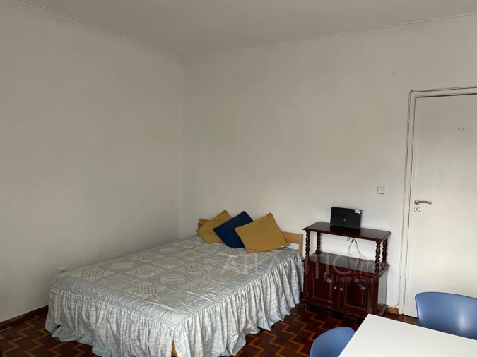 Apartamento T3 para Venda em Massamá e Monte Abraão Foto 10
