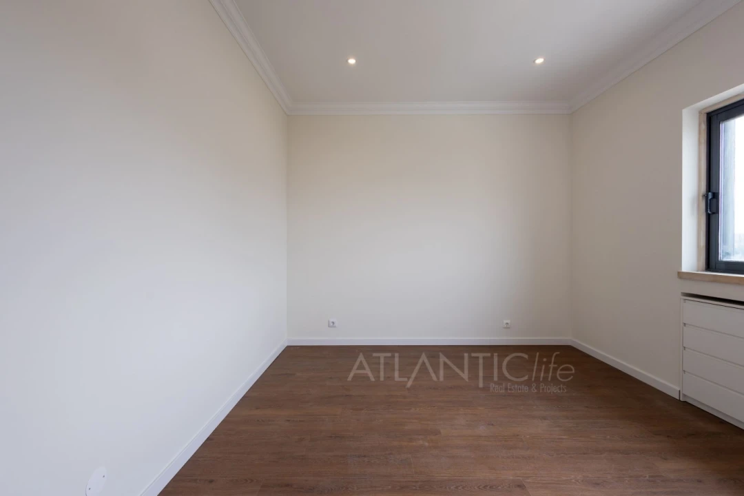 Moradia T3 para Venda em Mina de Água Foto 16