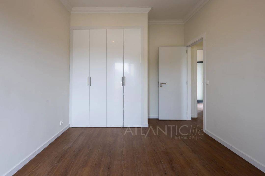 Moradia T3 para Venda em Mina de Água Foto 18