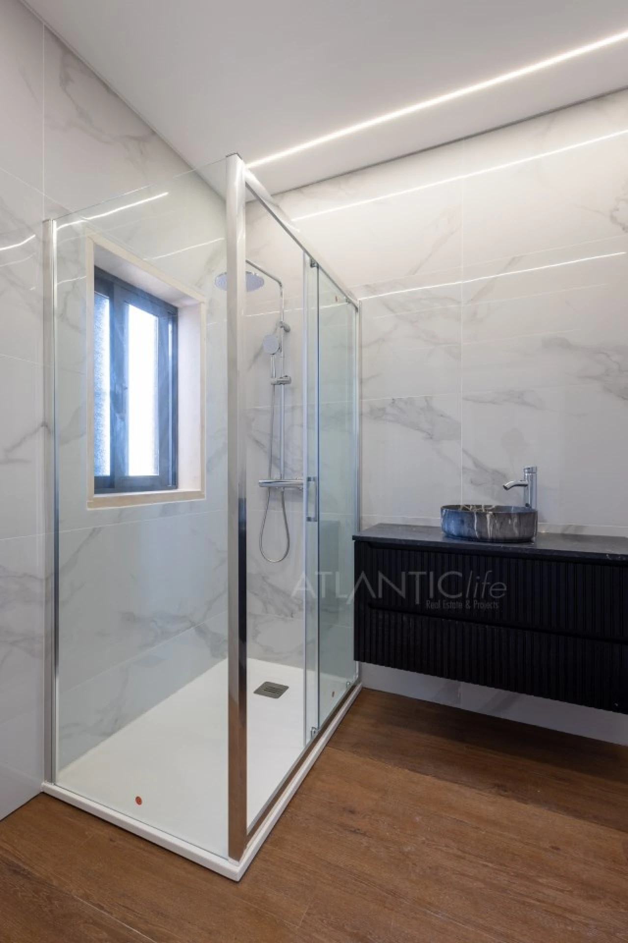 Moradia T3 para Venda em Mina de Água Foto 26