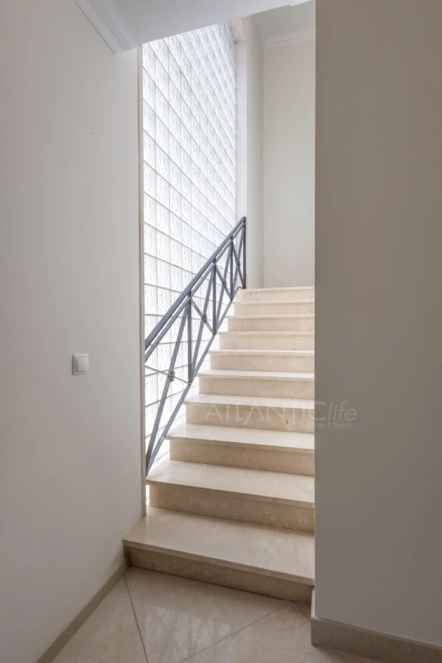 Moradia T3 para Venda em Mina de Água Foto 3