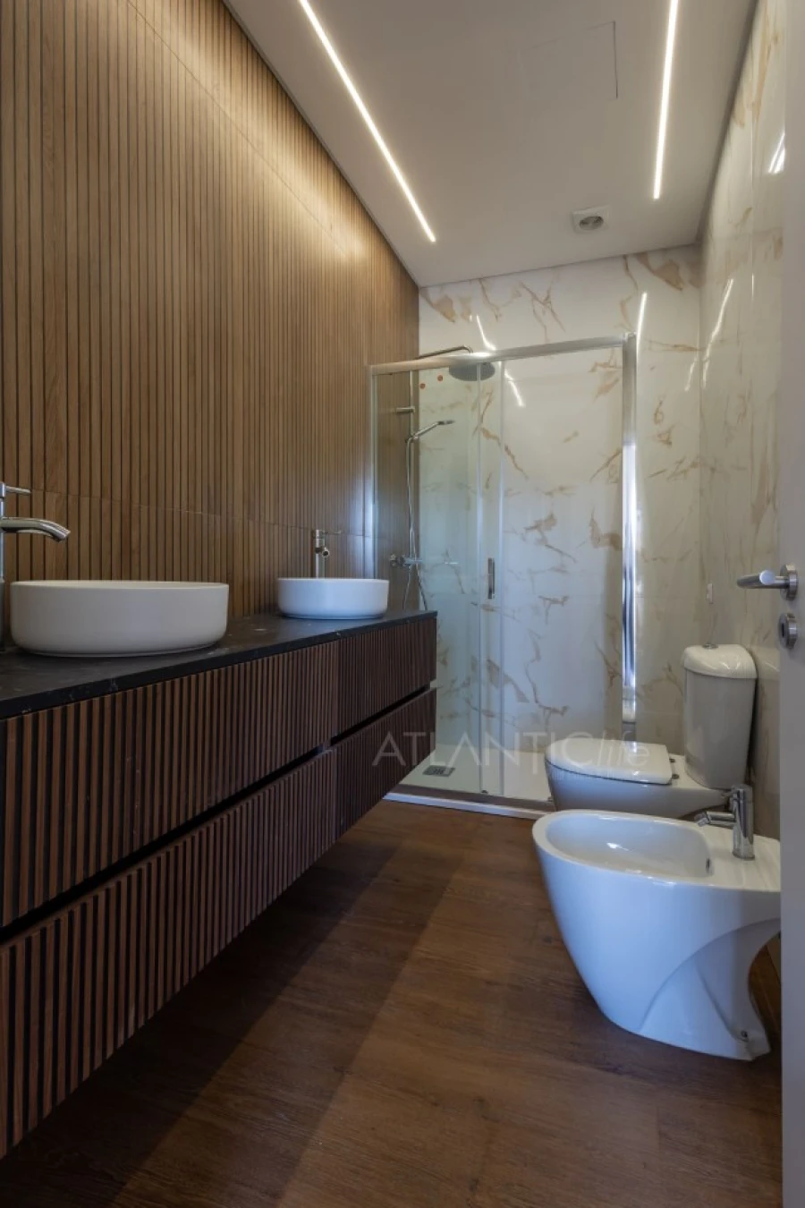 Moradia T3 para Venda em Mina de Água Foto 22