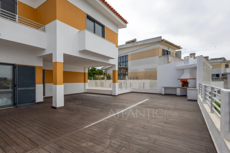 Moradia T3 para Venda em Mina de Água Foto 34