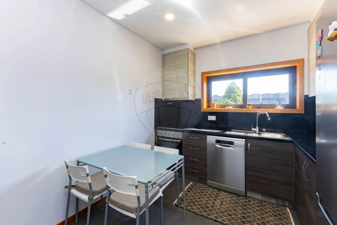 Apartamento T2 para Venda em Pedroso e Seixezelo Foto 10