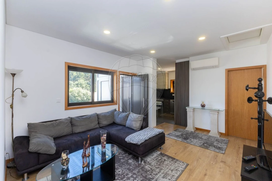 Apartamento T2 para Venda em Pedroso e Seixezelo Foto 1