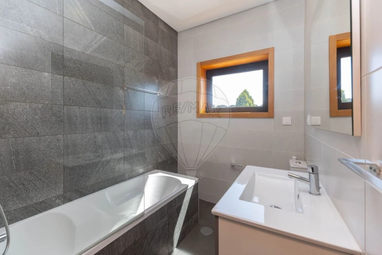 Apartamento T2 para Venda em Pedroso e Seixezelo Foto 17