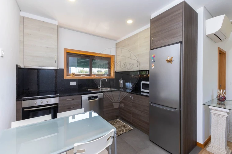 Apartamento T2 para Venda em Pedroso e Seixezelo Foto 11