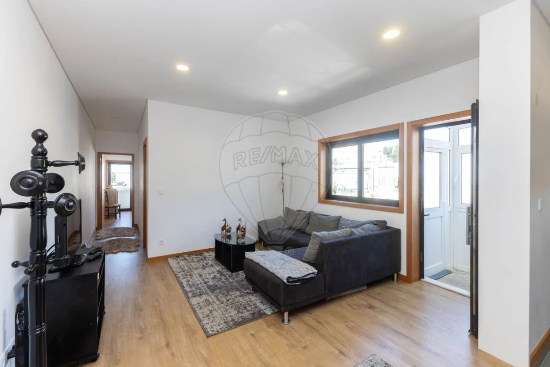 Apartamento T2 para Venda em Pedroso e Seixezelo Foto 9