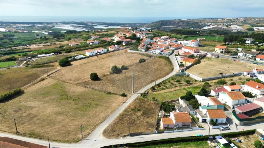 Terreno para Venda em A dos Cunhados e Maceira Foto 1