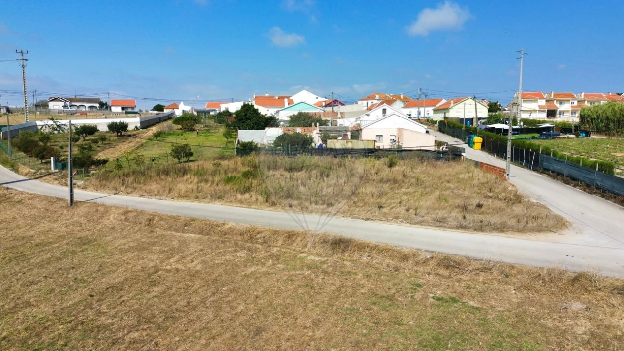 Terreno para Venda em A dos Cunhados e Maceira Foto 4