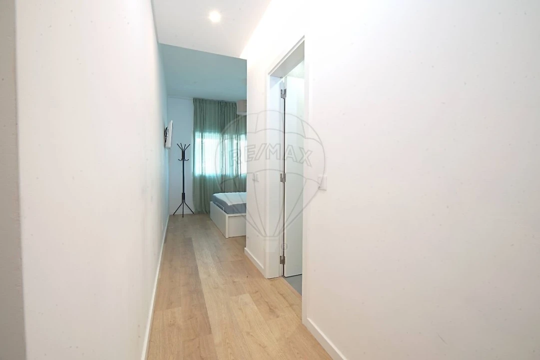 Apartamento T3 para Arrendamento em Venteira Foto 4